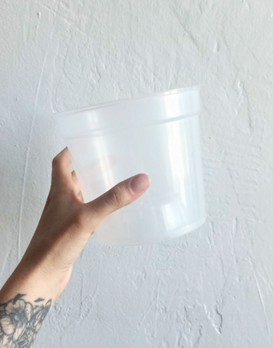 Pot plastique transparent